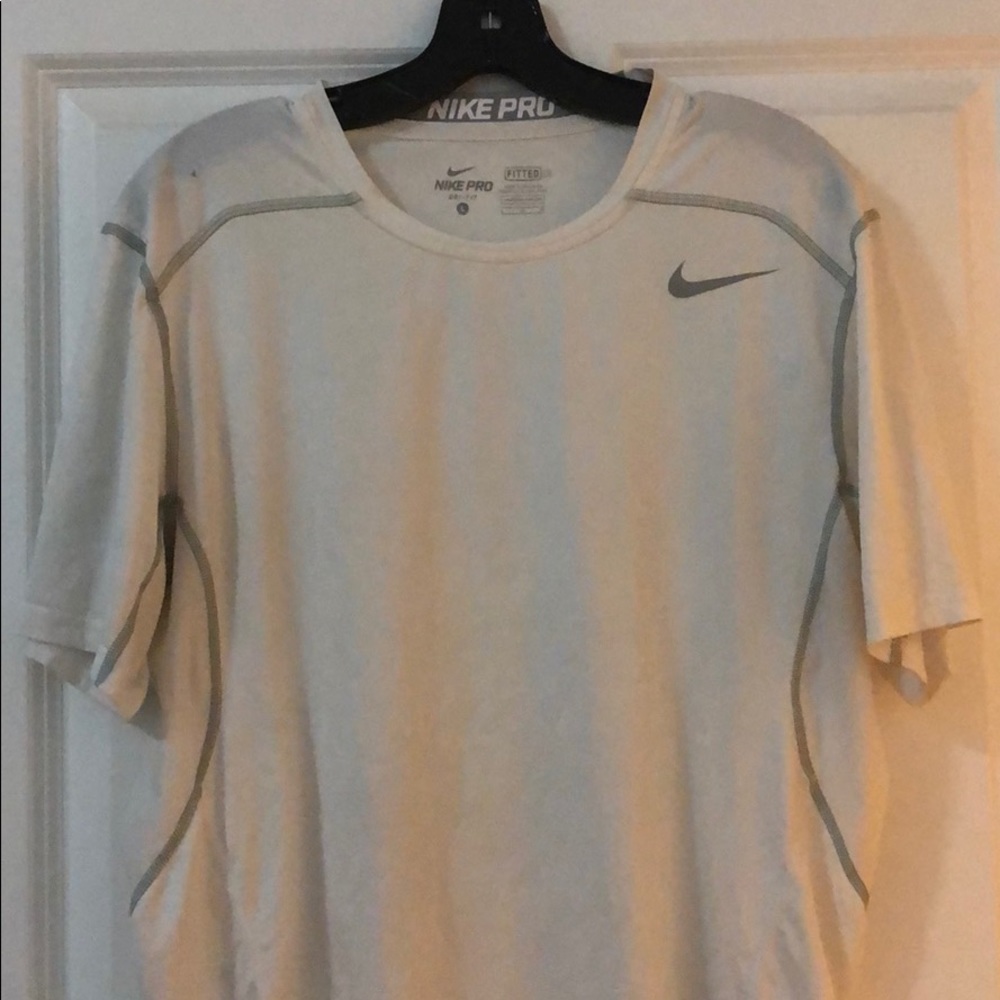 Nike pro combat white drift large